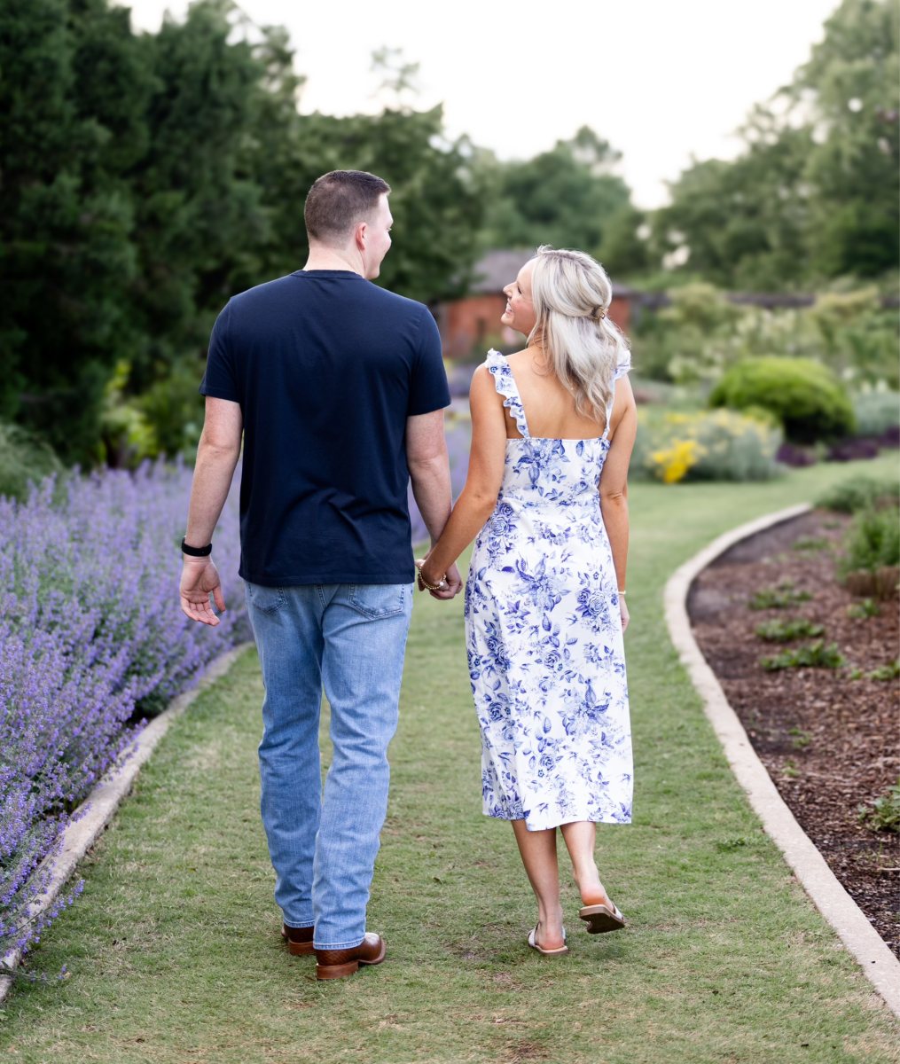 Engagements photography by Sydni McKenzie, natural light photographer in Oklahoma City