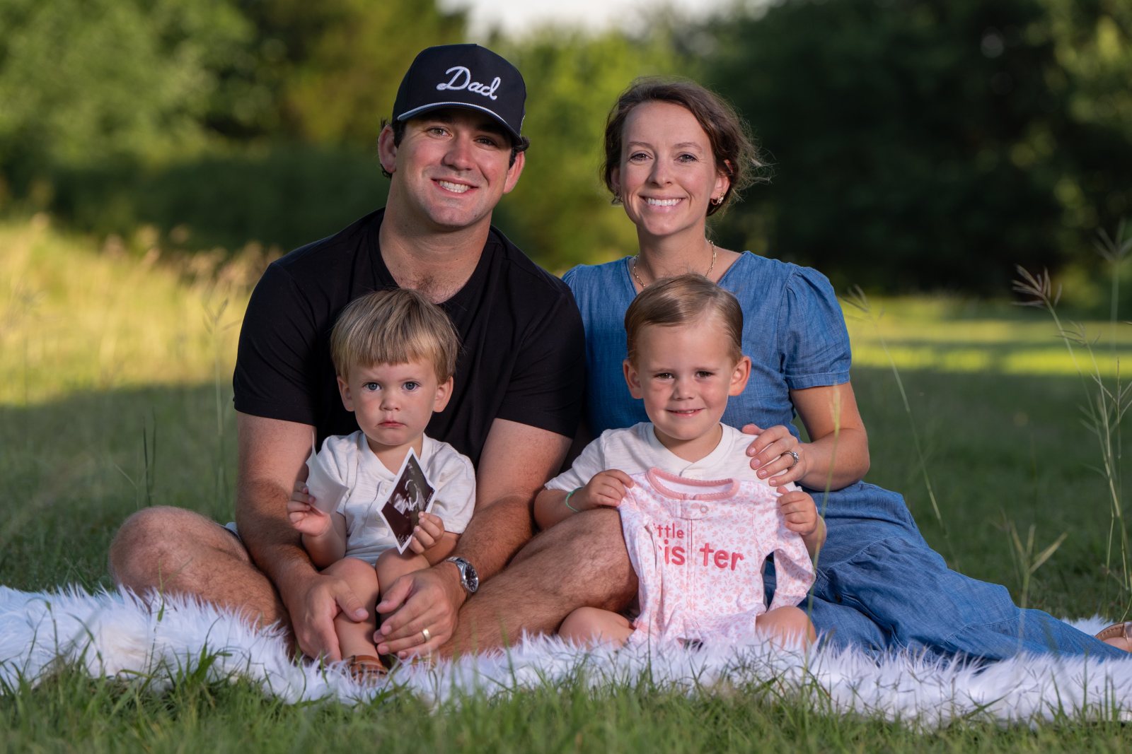 Sydni with her family